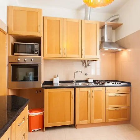 Feels Like Bairro Alto Typical Flat Appartamento Lisbona